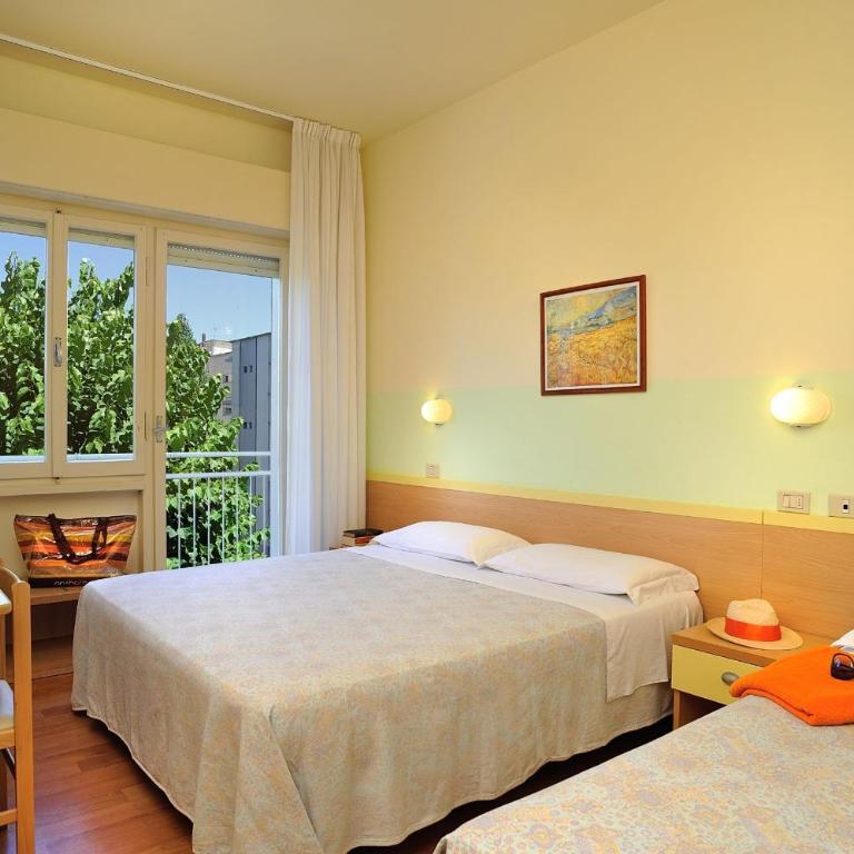 Hotel Capri - Camera Quadrupla Comfort - 1
