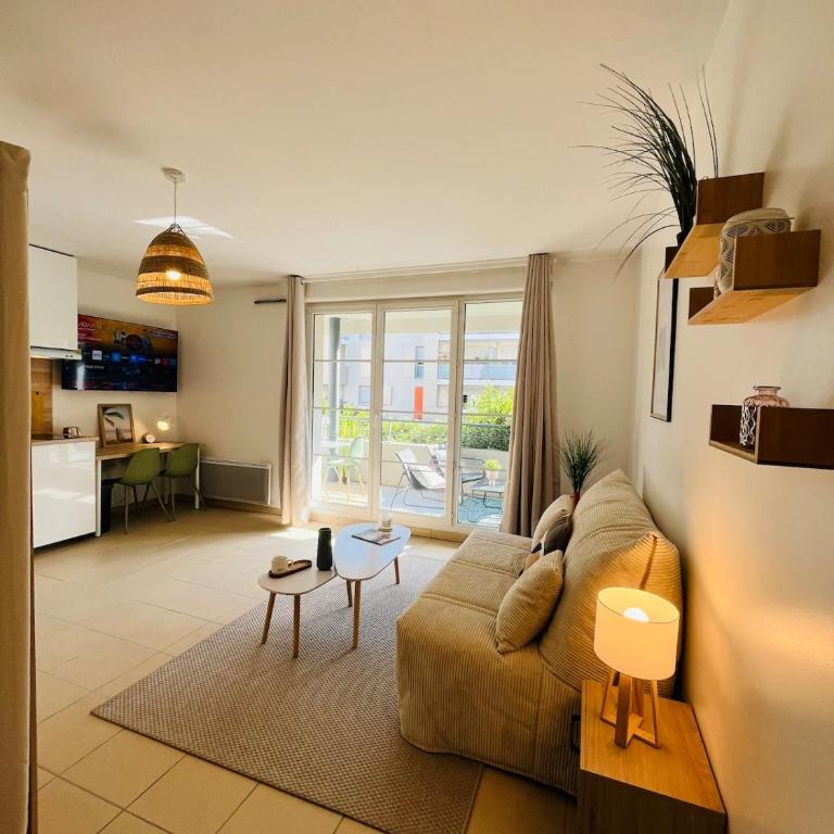 Studio Moderne avec Terrasse - Studio Apartment - 1