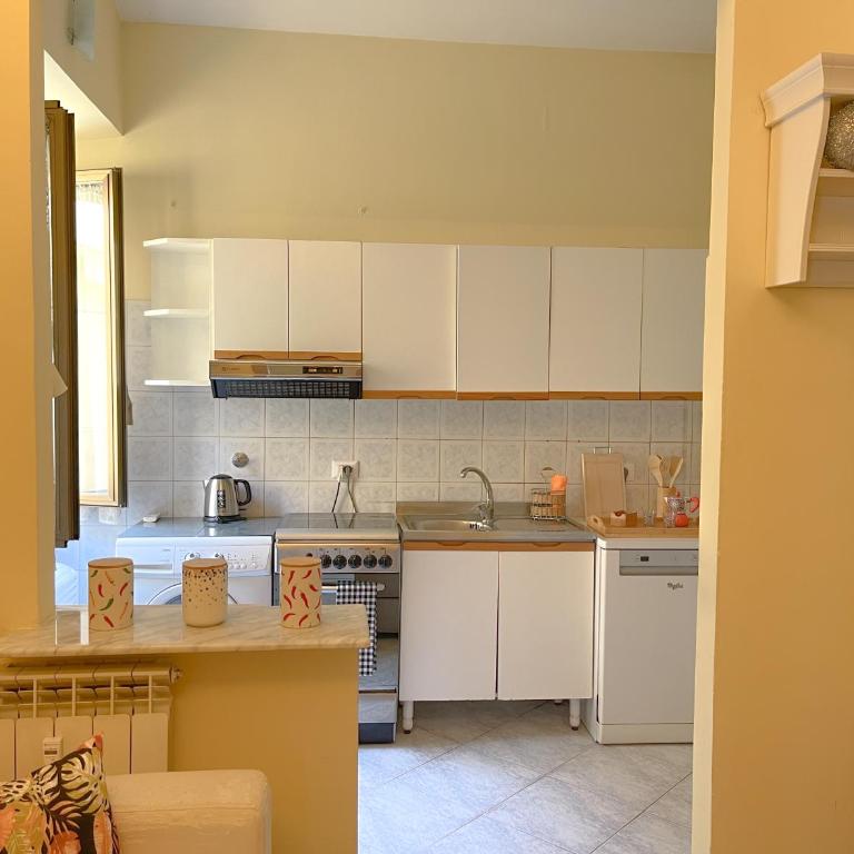 MARIA TERESA Apartment II - Refined Living with Excellent City Links - Via Alessandria - QUARTIERE TRIESTE - Premium Apartment mit 1 Schlafzimmer - 15