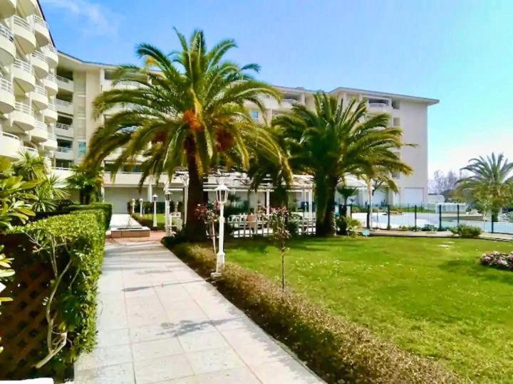 Grand 2 Pièces Climatisé dans Residence de Standing avec Vue Piscine au Bord de la Mer - Appartement 1 Chambre - 31