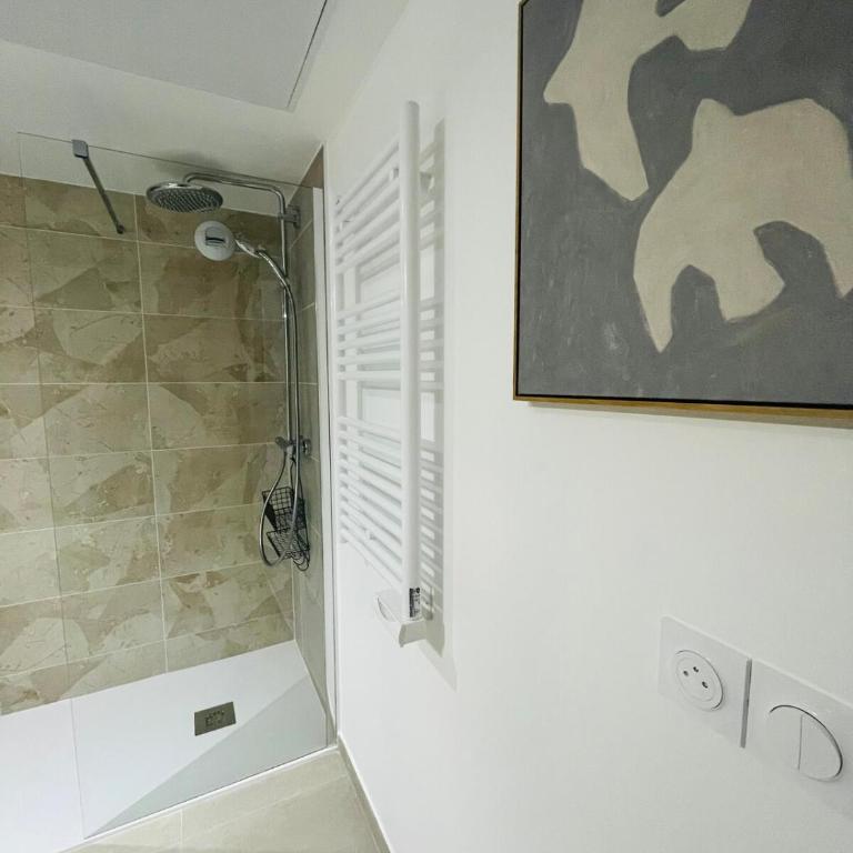 Studio entièrement équipé 5 min Monaco - Appartement 1 Chambre - 17