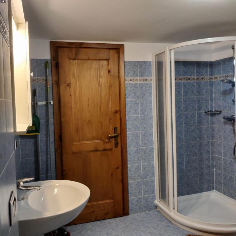 Al DOS 2 - Apartment with Balcony - 10