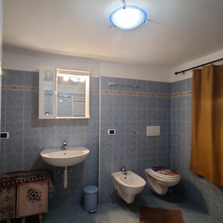 Al DOS 2 - Apartment with Balcony - 11