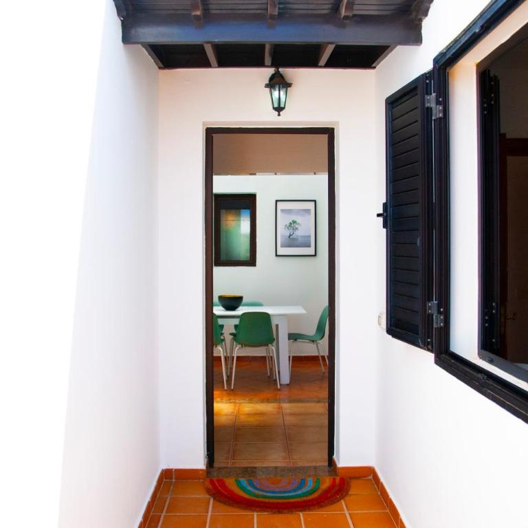 Villa Conil with heated pool and air conditioning - Three-Bedroom Villa - 23