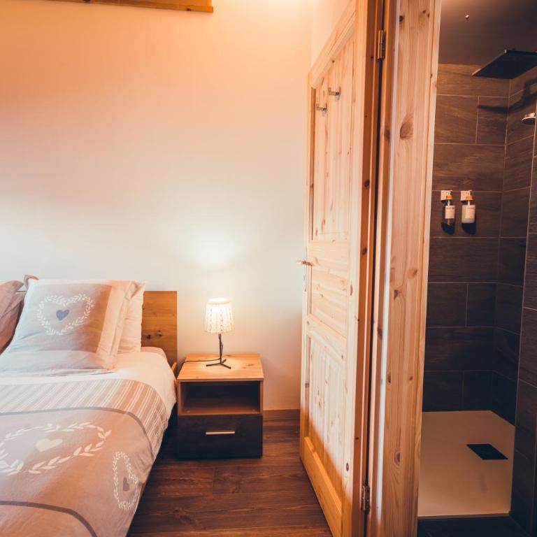 Chalet Chanso - Doppelzimmer mit eigenem Bad - 4