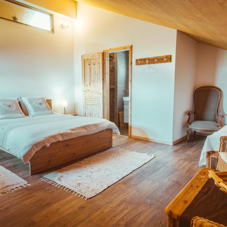 Chalet Chanso - Doppelzimmer mit eigenem Bad - 6