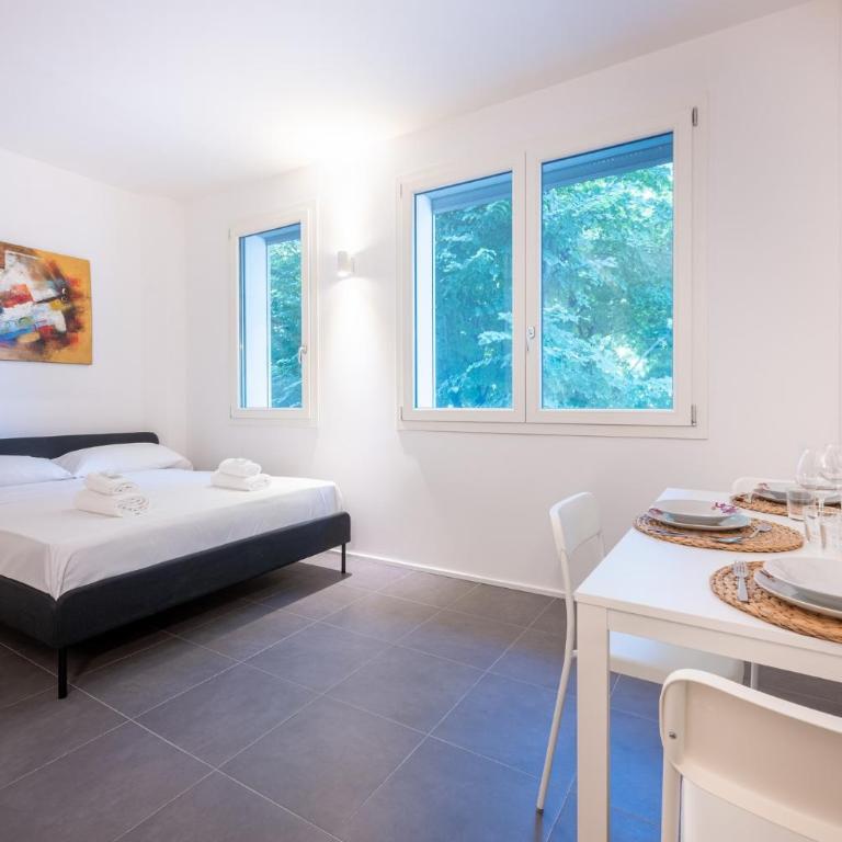 GuestHost - Bright Studio Apartment near Hospital - One-Bedroom Apartment - 1
