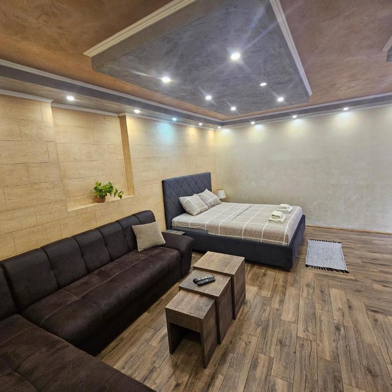 Prenoociste Simke - Deluxe Two-Bedroom Apartment with Garden View - 2