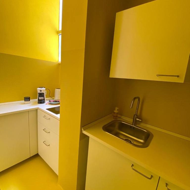 Sunny Apartament - One-Bedroom Apartment - 18