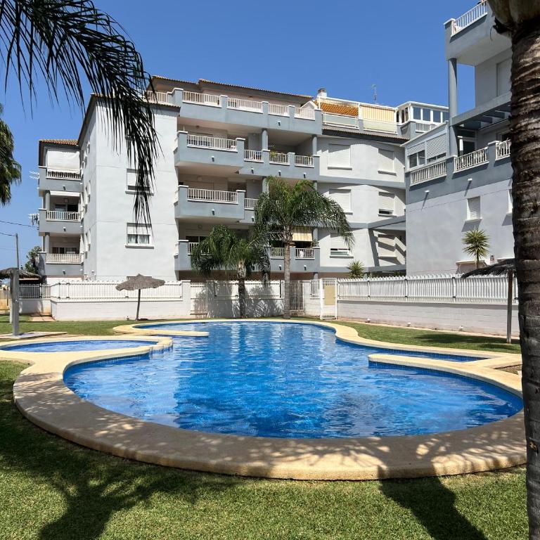 Casa Gloria con gran patio y acceso directo a piscina - Apartamento con terraza - 1