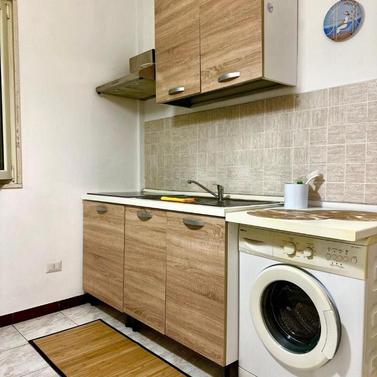 Rosesky Grande casa in centro con 2 bagni - Two-Bedroom Apartment - 14