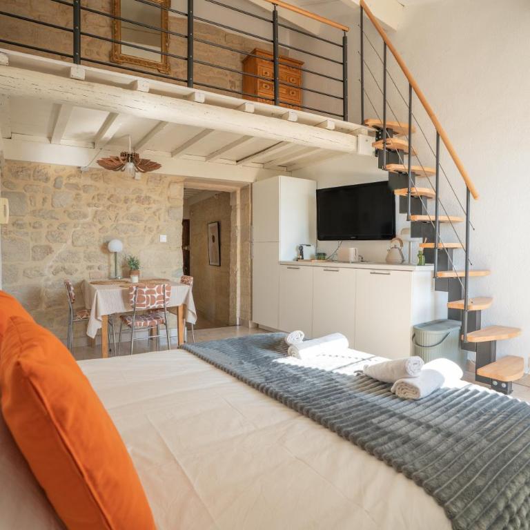 Sur les toits d'Uzès YourHostHelper - Studio - 9
