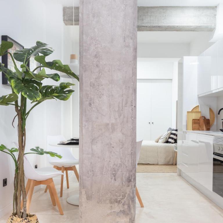 Manya Valencia by Concept Flats - Deluxe Studio - 3