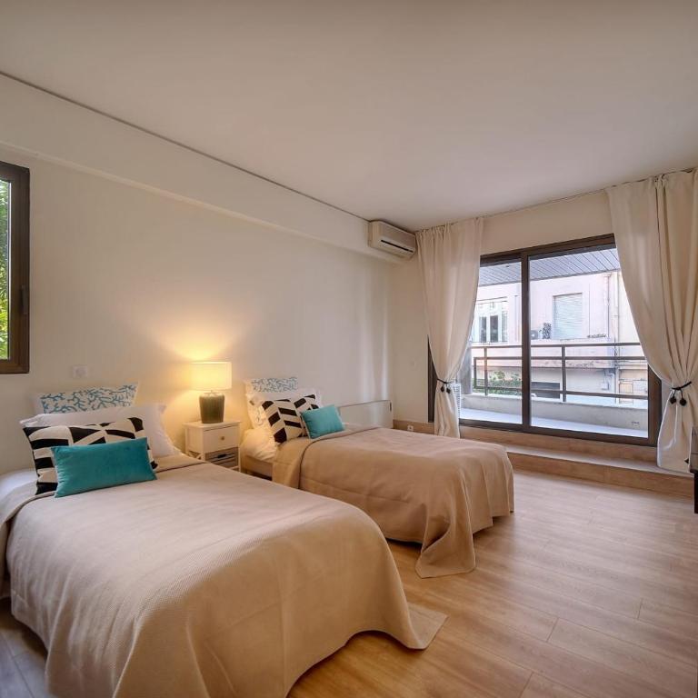 REF 1429 - Cannes Croisette - Sea view apartment for rent - Appartement - 16