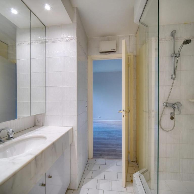 REF 1429 - Cannes Croisette - Sea view apartment for rent - Appartement - 19