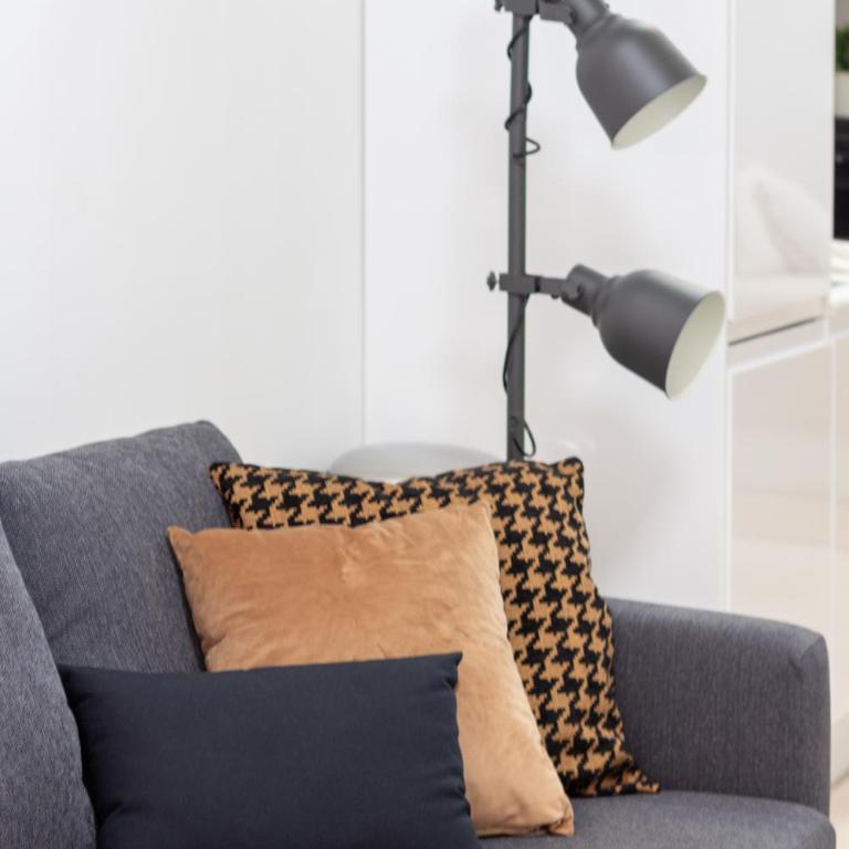 Manya Valencia by Concept Flats - Standard Studio - 11