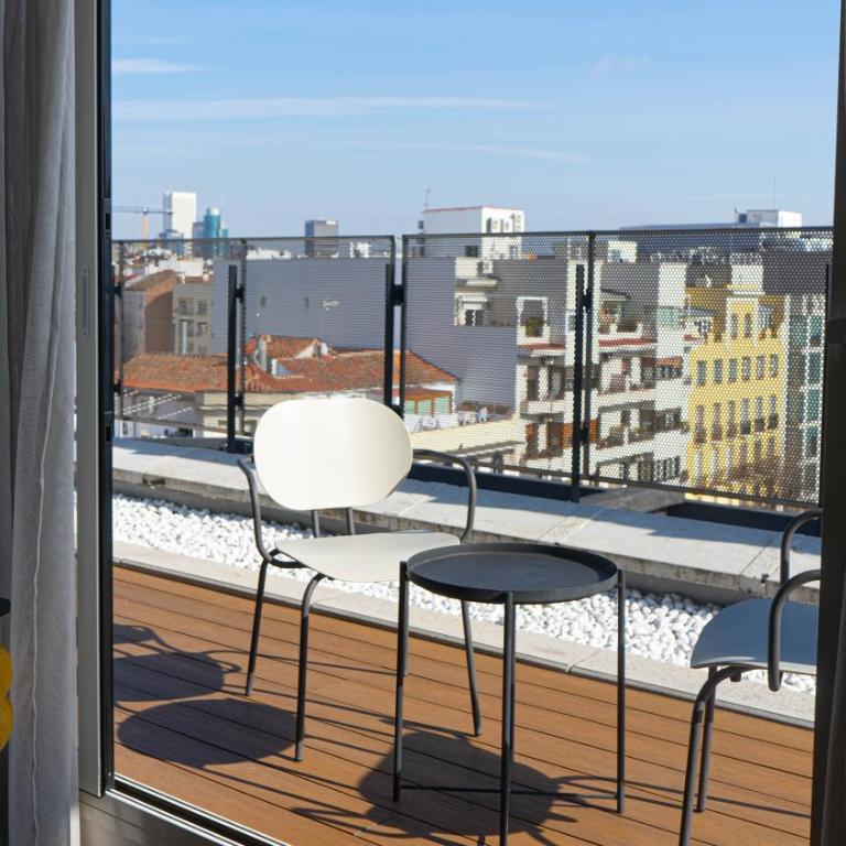 Be Mate Trafalgar - Estudio con terraza - 9