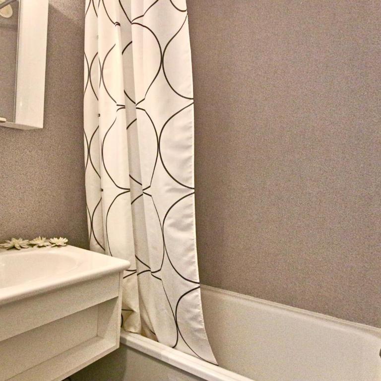 Studio cabine 4 pers. à Chamrousse, balcon Sud-Ouest - FR-1-340-121 - Studio - 16
