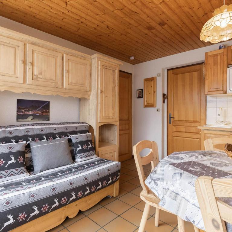 2 pièces avec terrasse sud, proche pistes et commerces, garage, animaux acceptés - FR-1-304-54 - Appartement (4 Adultes) - 3