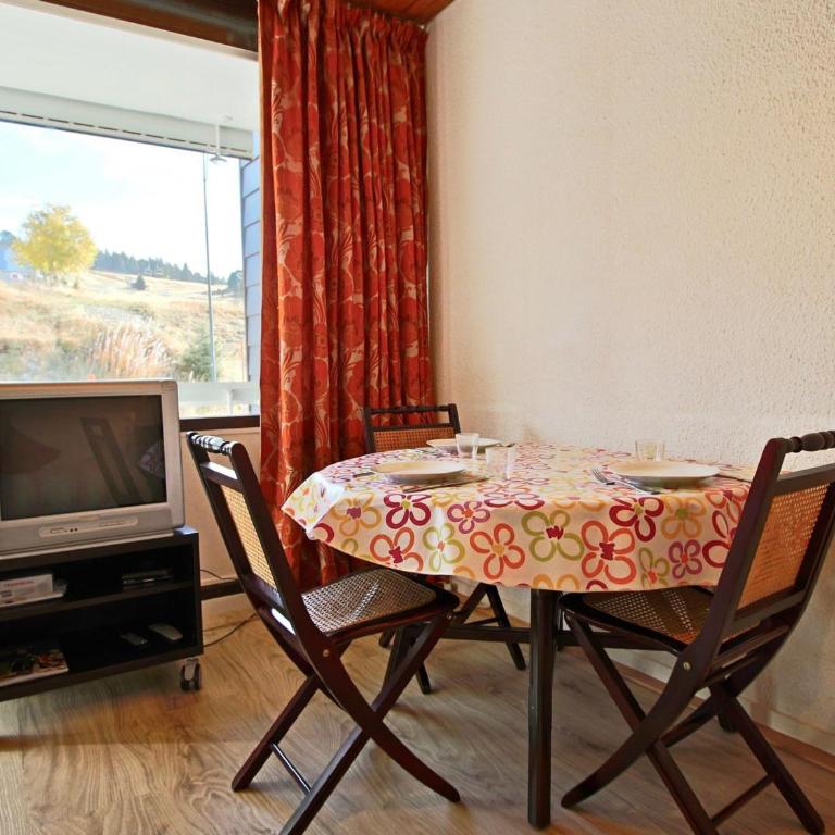 Appartement ski 2 pièces 4 pers, balcon, proche pistes - FR-1-340-39 - Appartement 1 Chambre - 11