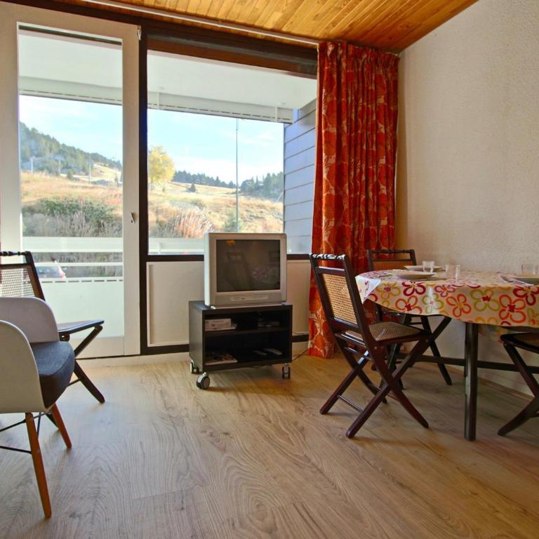Appartement ski 2 pièces 4 pers, balcon, proche pistes - FR-1-340-39 - Appartement 1 Chambre - 1