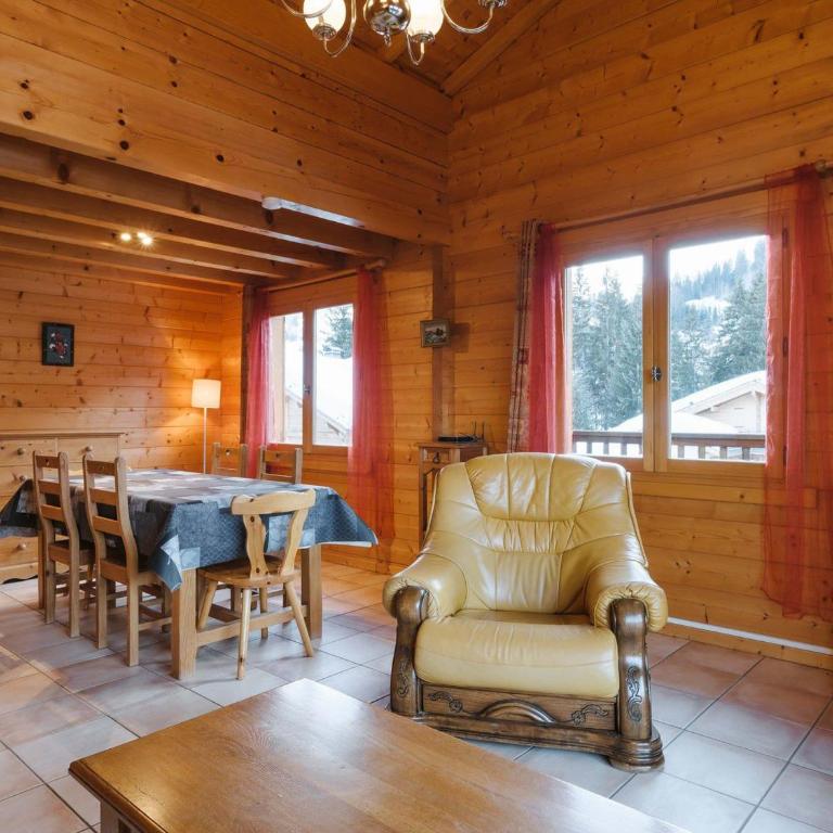 Chalet lumineux 3***, 3 chambres, 6 pers., WIFI, proche pistes - FR-1-304-277 - Appartement - 2
