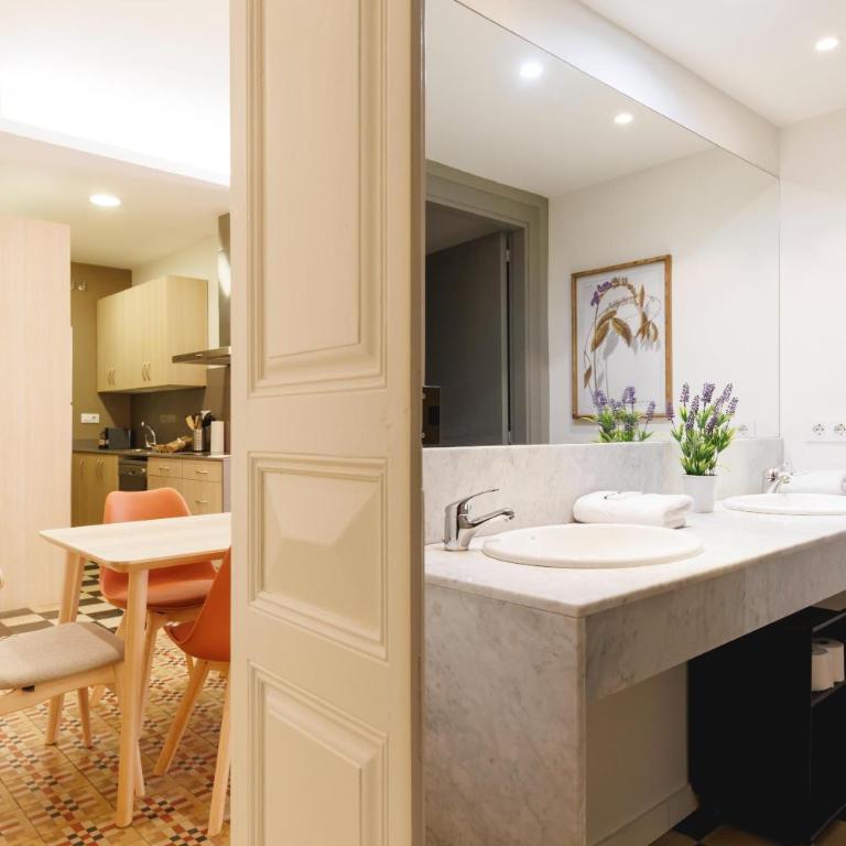 Bravissimo Ciutadans A, 4-bedroom apartment Barri Vell - Apartamento con 4 dormitorios - 24