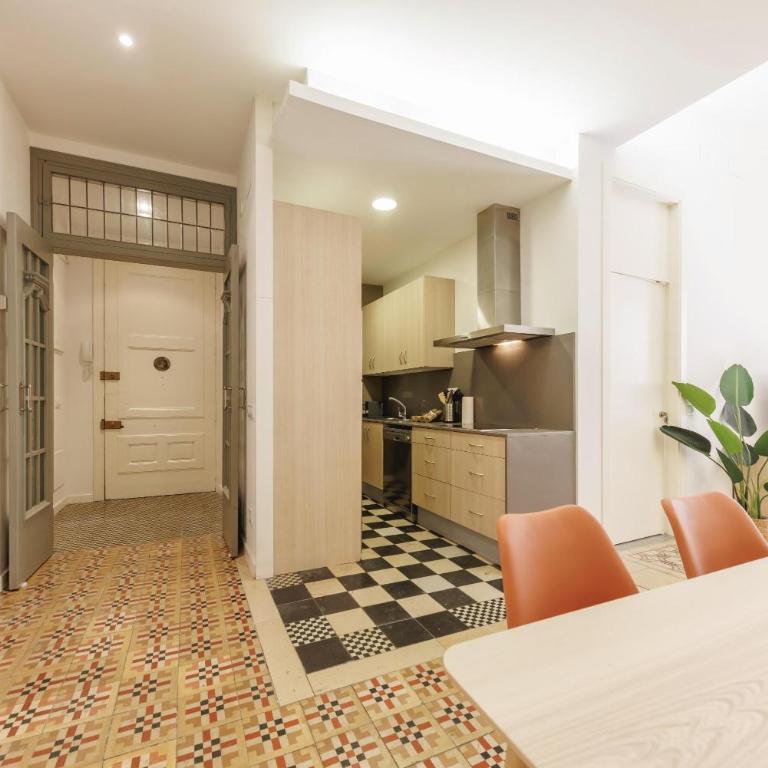 Bravissimo Ciutadans A, 4-bedroom apartment Barri Vell - Apartamento con 4 dormitorios - 10