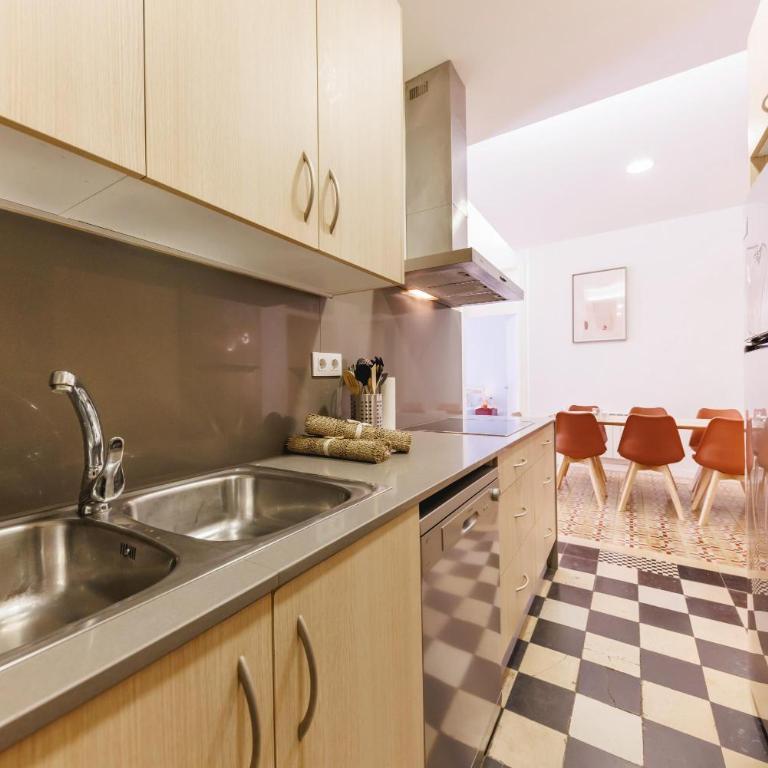 Bravissimo Ciutadans A, 4-bedroom apartment Barri Vell - Apartamento con 4 dormitorios - 12