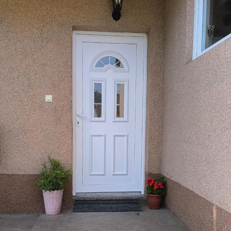 BAYT Apartment - FREE PARKING - Three-Bedroom Apartment - 23