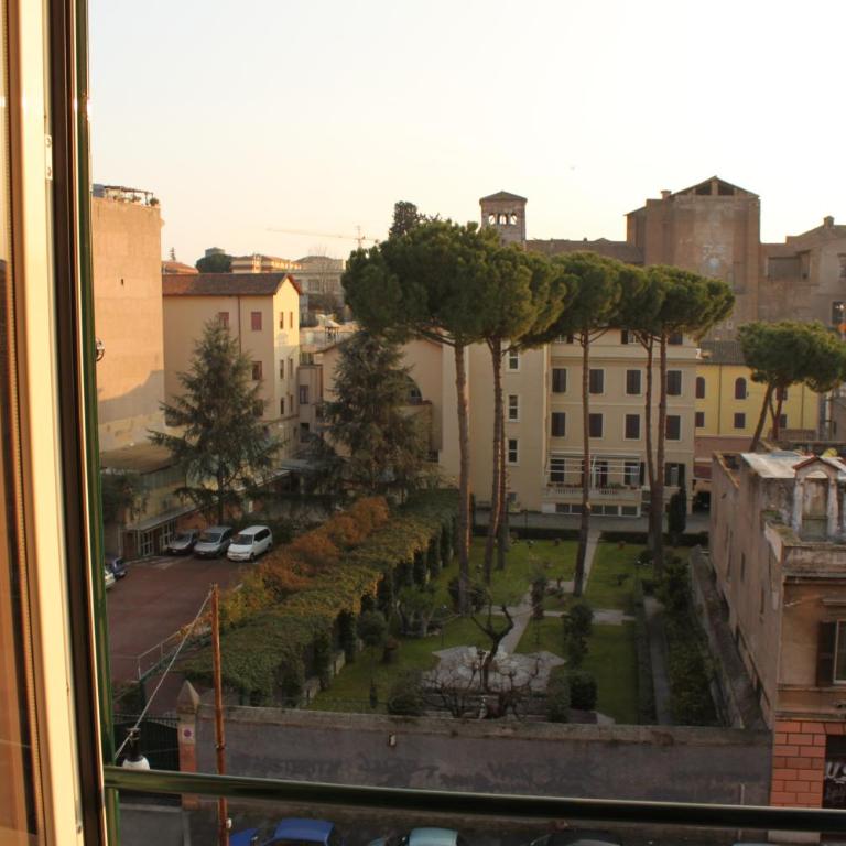 Colosseo Panorama by GHOR - Camera Matrimoniale/Doppia con Letti Singoli con Bagno Privato Esterno - 1