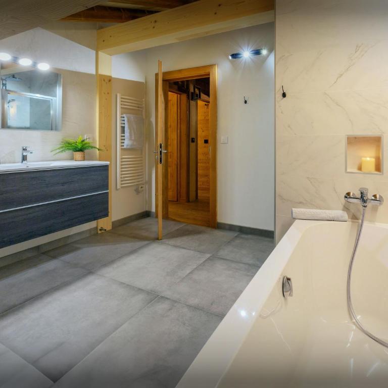 Chalet Les Vardafes - OVO Network - Chalet - 9
