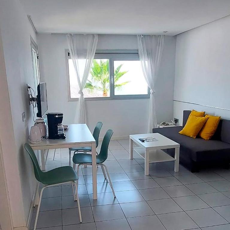 Servatur Riosol - Apartamento Clásico de 1 dormitorio con balcón pequeño y vistas al mar - 3