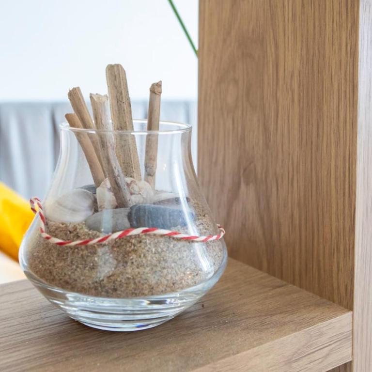 C3 Staywizus - Studio Facing Sea and Beach - Wifi, AC, terrace - Appartement 1 Chambre - 19