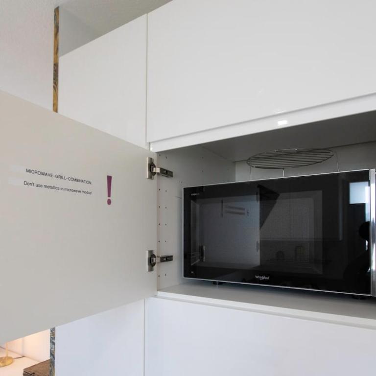 C3 Staywizus - Studio Facing Sea and Beach - Wifi, AC, terrace - Appartement 1 Chambre - 32