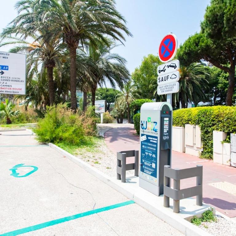 C3 Staywizus - Studio Facing Sea and Beach - Wifi, AC, terrace - Appartement 1 Chambre - 39