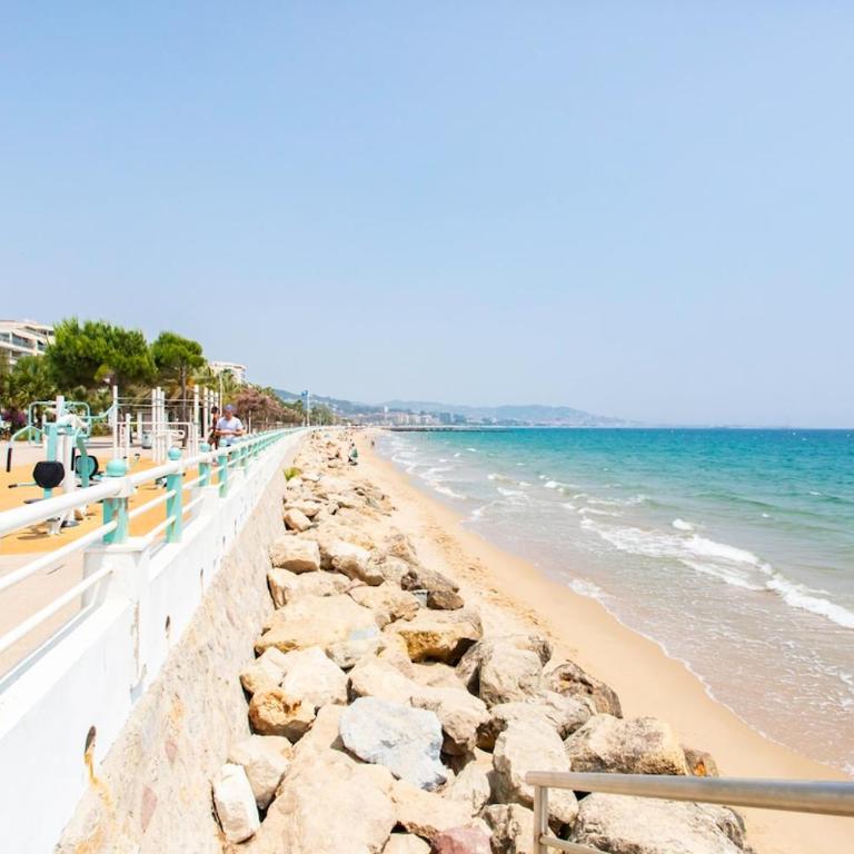 C3 Staywizus - Studio Facing Sea and Beach - Wifi, AC, terrace - Appartement 1 Chambre - 46