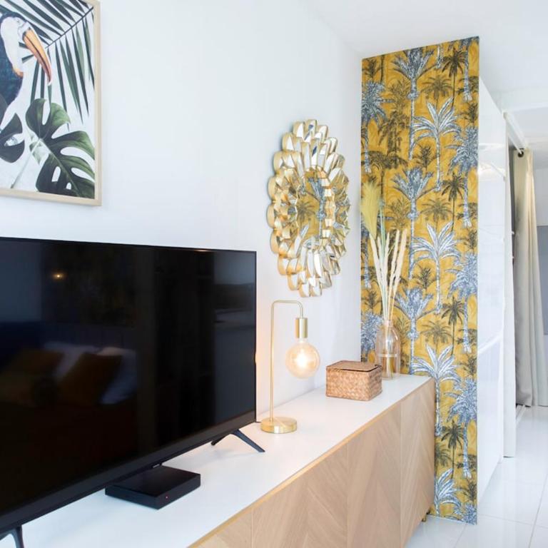 C3 Staywizus - Studio Facing Sea and Beach - Wifi, AC, terrace - Appartement 1 Chambre - 47