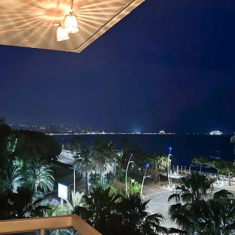 C3 Staywizus - Studio Facing Sea and Beach - Wifi, AC, terrace - Appartement 1 Chambre - 52