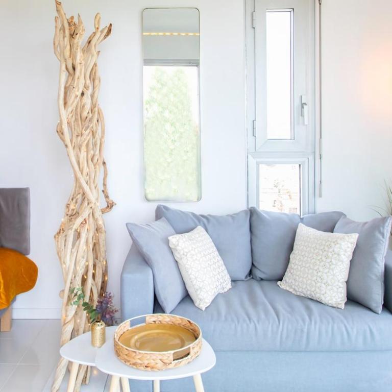 C3 Staywizus - Studio Facing Sea and Beach - Wifi, AC, terrace - Appartement 1 Chambre - 55