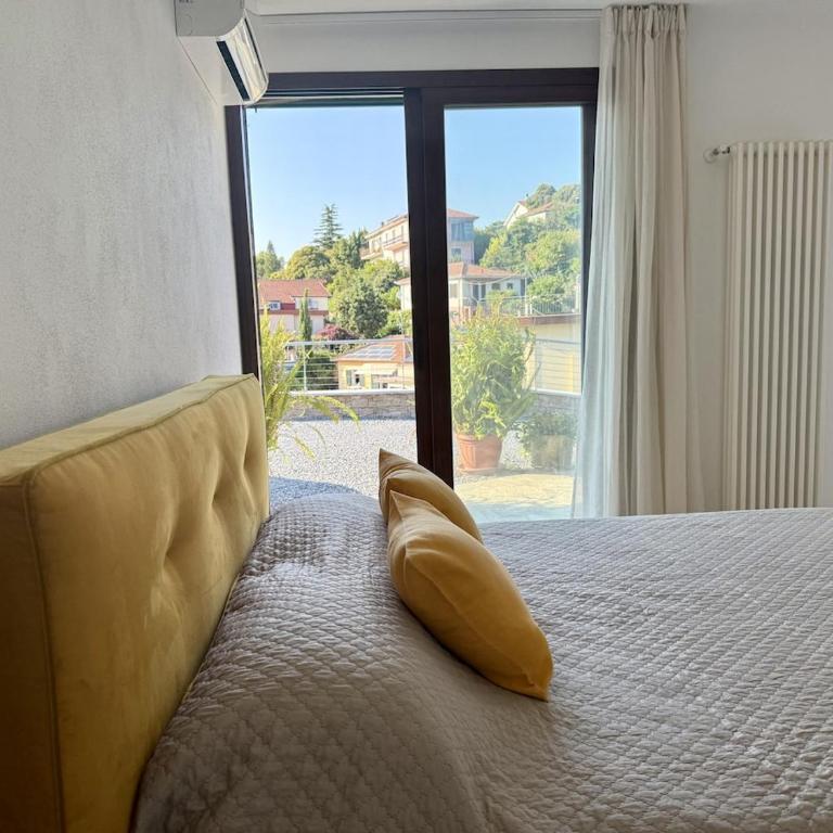 HOST4U - Nuovo Appartamento con Ingresso Indipendente e Parcheggio Privato - Villa Catocce - Appartamento con 2 Camere da Letto - 1