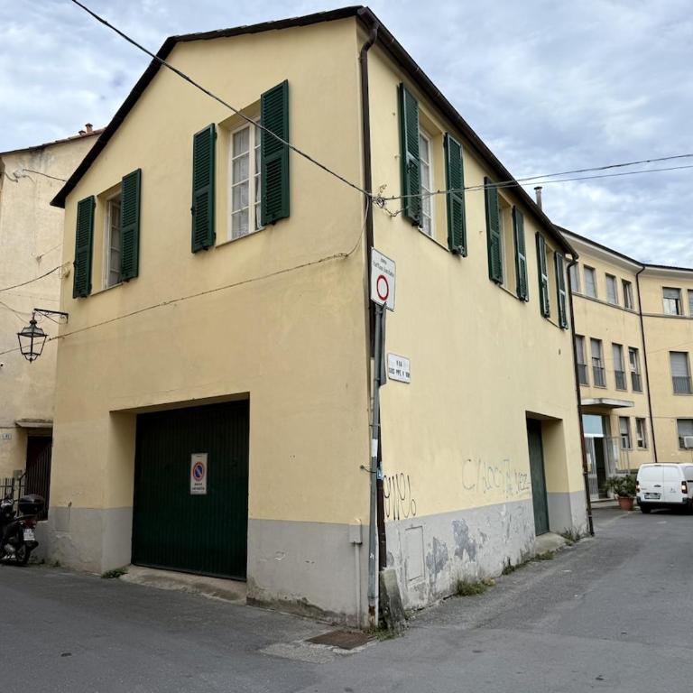 HOST4U - Dimora Antica in Centro a Porto Maurizio di Imperia - Casa Rina - Appartamento con 2 Camere da Letto - 29