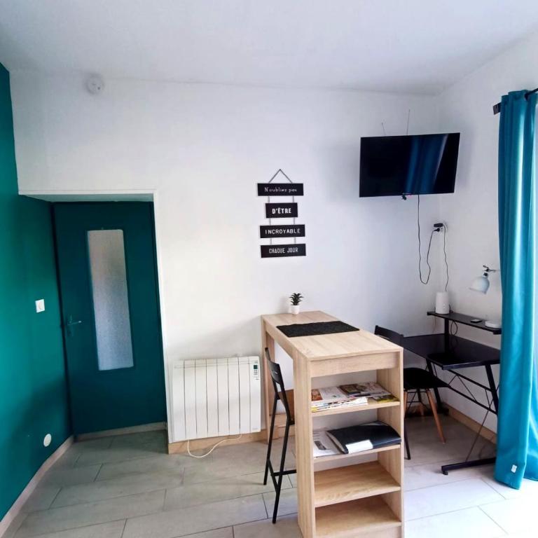 Appartement tout équipé avec terrasse à 600m du centre thermal - Appartement - Rez-de-Chaussée - 4