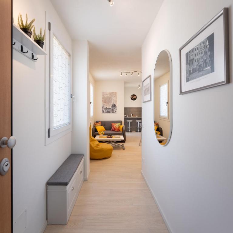 Florence Charming Apartments - Conventino Modern - One-bedroom Flat with Living Area and Garage near Boboli - Appartamento con 1 Camera da Letto - 3
