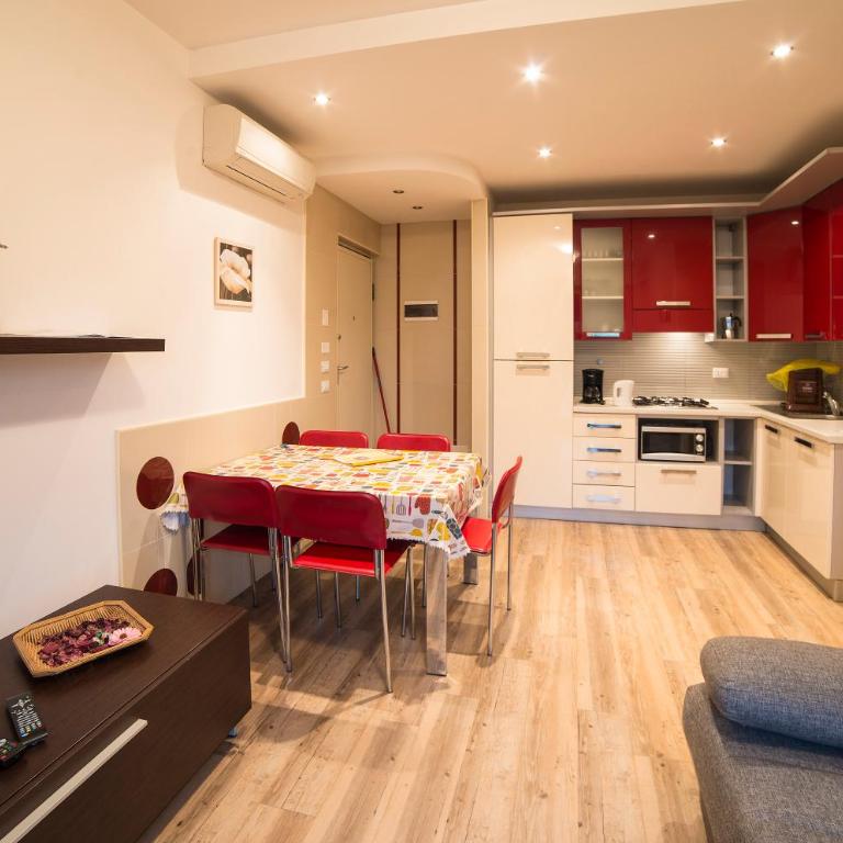 Residence Florida B5-200m dal lago, balcone, AC - Appartamento Deluxe con 2 Camere da Letto - 18