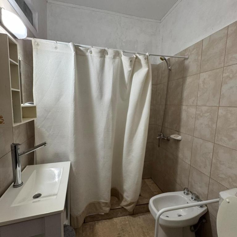 Casa 2 hab, cerca del centro y costanera - Casa de 2 dormitorios - 18