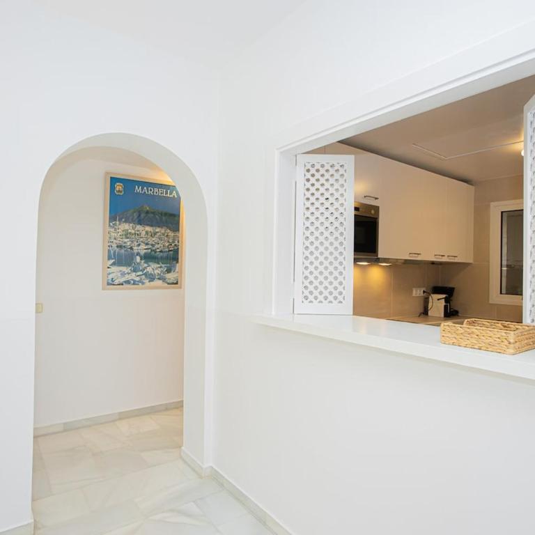 LUXURY GROUNDFLR APT & BEACH IN 200 meters - Apartamento de 2 dormitorios con terraza - 29