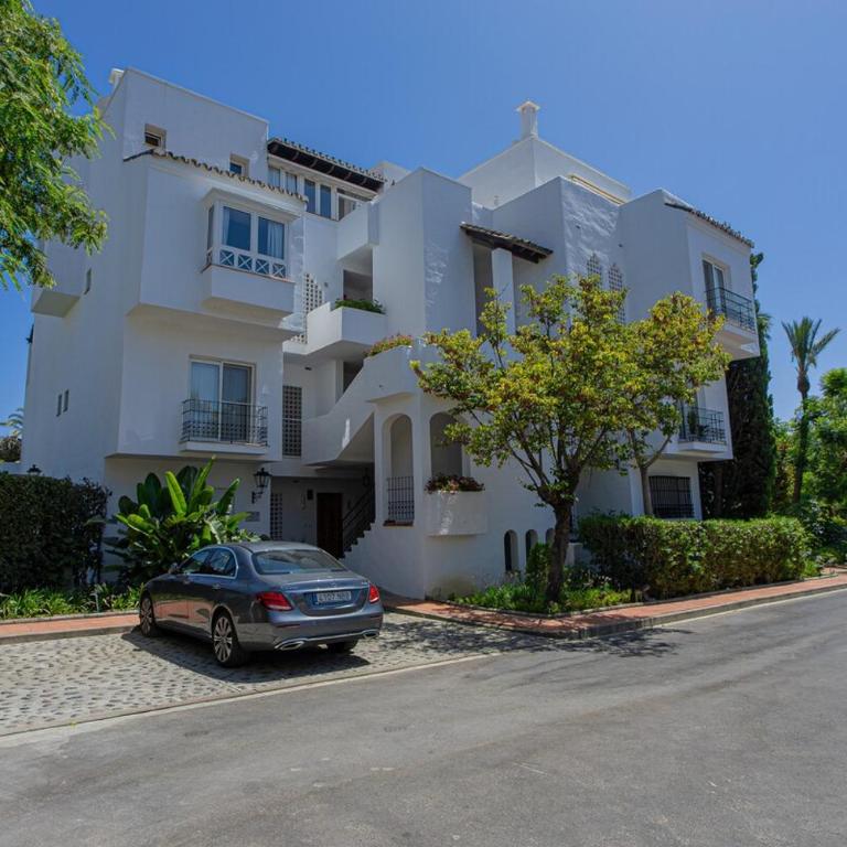 LUXURY GROUNDFLR APT & BEACH IN 200 meters - Apartamento de 2 dormitorios con terraza - 33