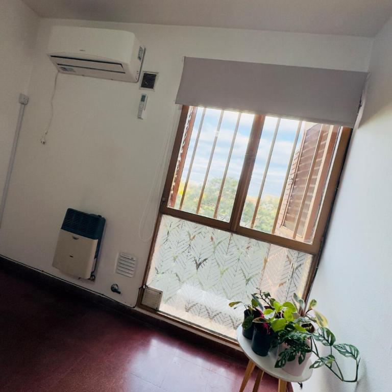 Gral paz Dpto completo con cama queen y seguridad - Apartamento de 1 dormitorio con vistas al río - 6