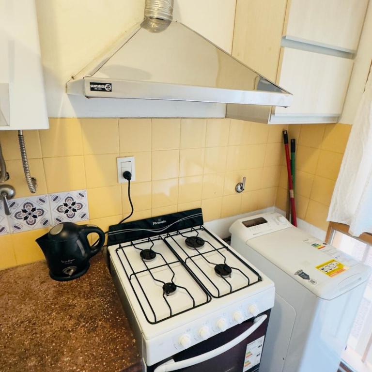 Gral paz Dpto completo con cama queen y seguridad - Apartamento de 1 dormitorio con vistas al río - 8